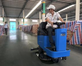 食品廠洗地機(jī)使用指南 清潔頻率、工具選擇與操作規(guī)范